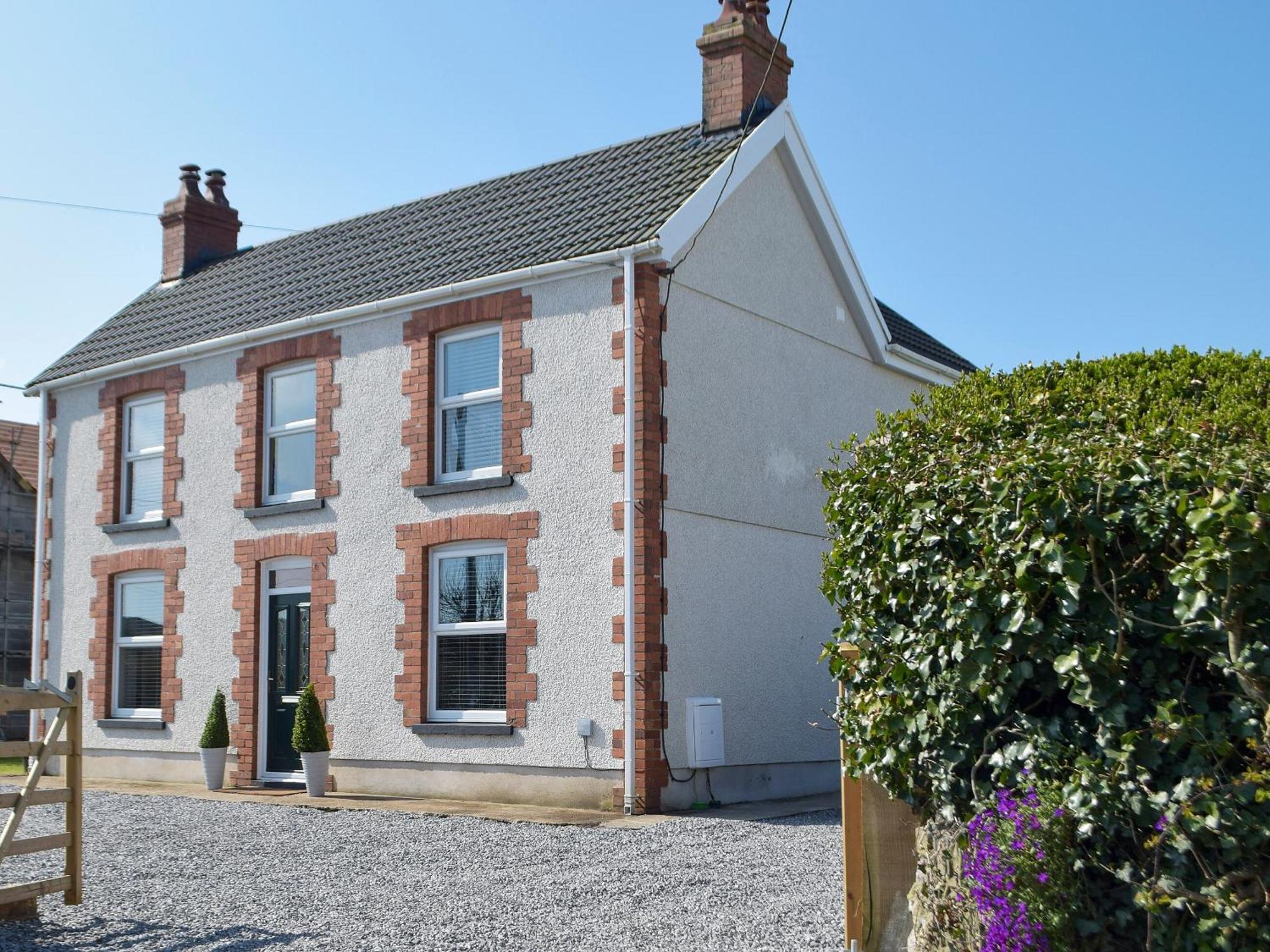 Hawthorns In Gower Villa Knelston Exterior photo